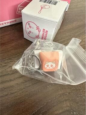 Authentic Nagano Market Chiikawa Light Up Keycap Clicker Keyring Shisa